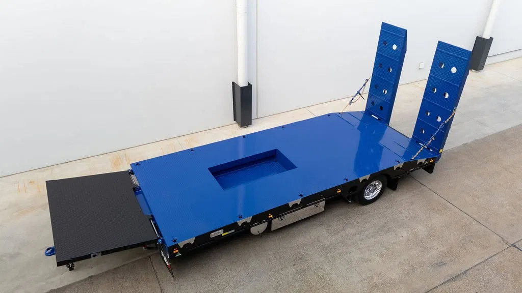 UG 1 Axle Front and Rear with Ramp